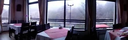 Cherven Pensjonat 3*